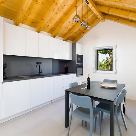 Villa Murva Gp - Fantastic Sea View With Hot Tub And Ebikes *